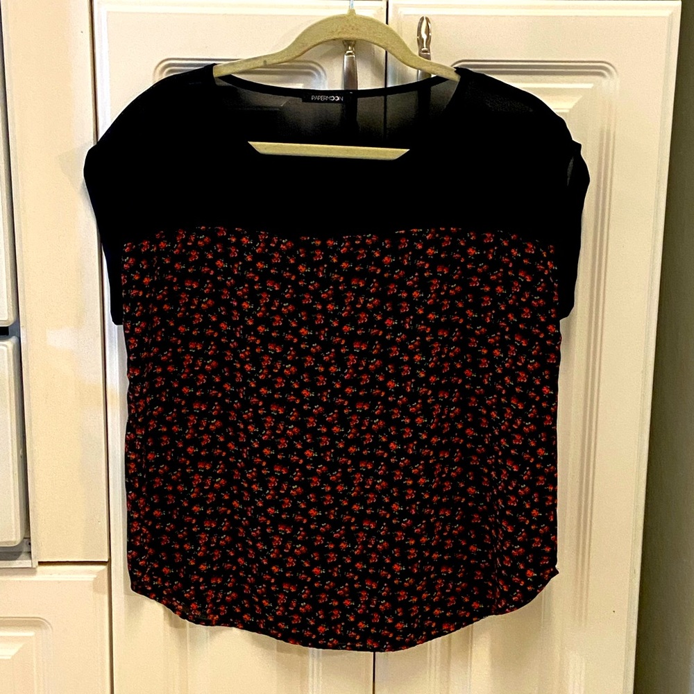 Medium petite black floral top